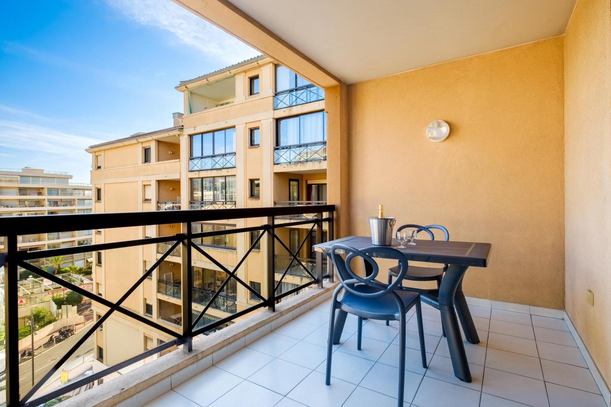 Residhotel Villa Maupassant Cannes Kültér fotó